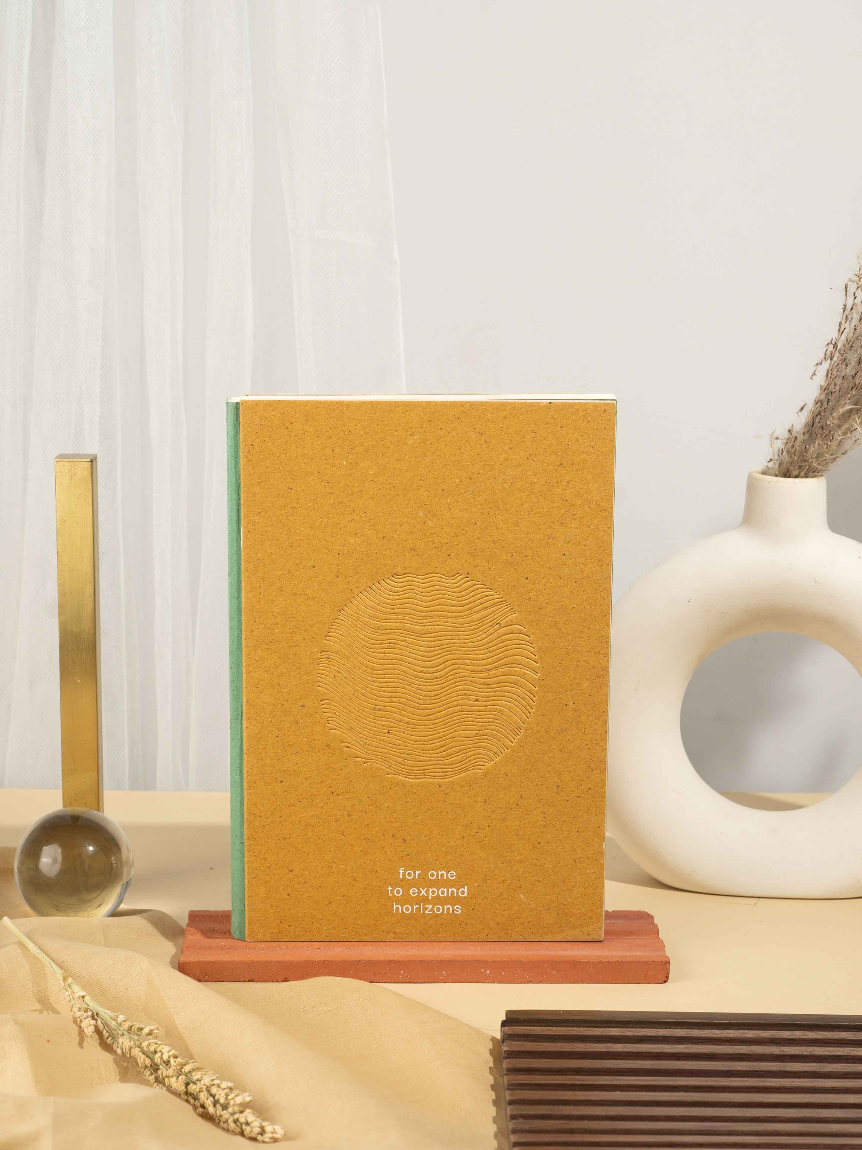 Dotted Journal / Sketchbook
